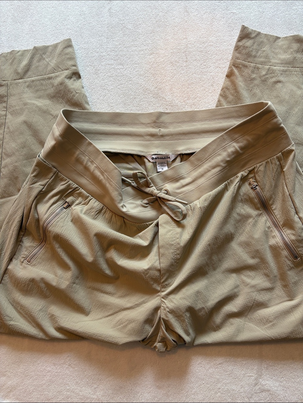ATHLETA LIGHT KHAKI DRAWSTRING ZIP-POCKET PANTS